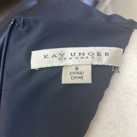 Kay Unger size 6 Tessie Medi Dress in Navy - Picture 5 of 5